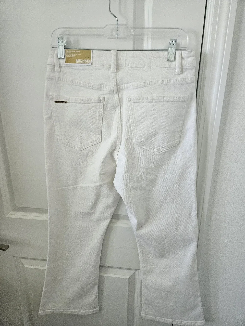 NWT $125 Michael Kors White Selma Flared Jeams Size 6 , 25